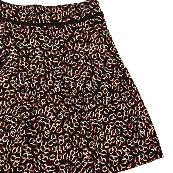 Ann Loft Black with Red and White Pattern‎ Flare Skirt Sz 8 - Picture 2 of 11